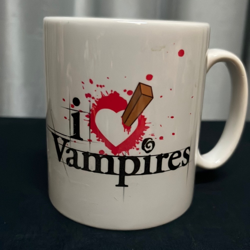 I Love Vampires Mug 10 oz. Black Lettering, Red Heart with a Stake through it!